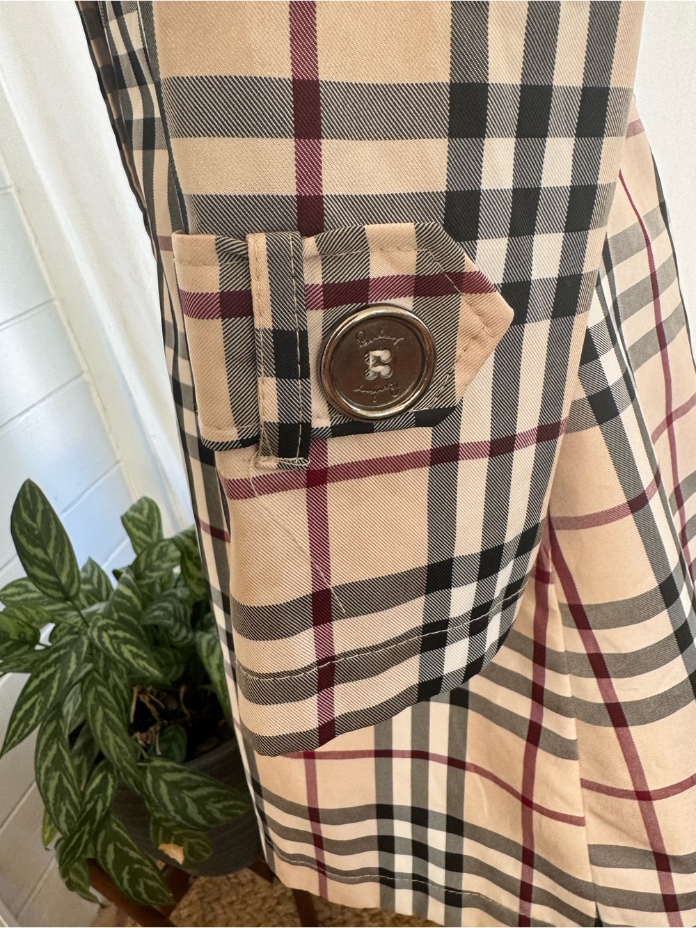Burberry London Girls Nova Check Plaid Double-Breasted Trench Coat - Picture 5 of 16